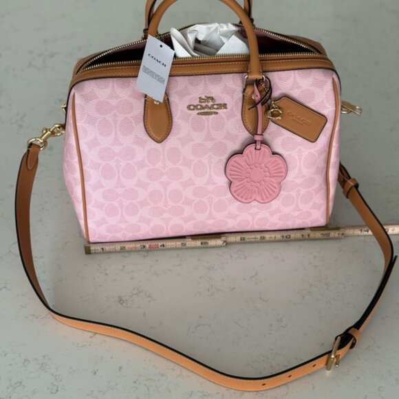 Coach LG RWN W Pink Signature Women's Bag - Picture 2 of 11
